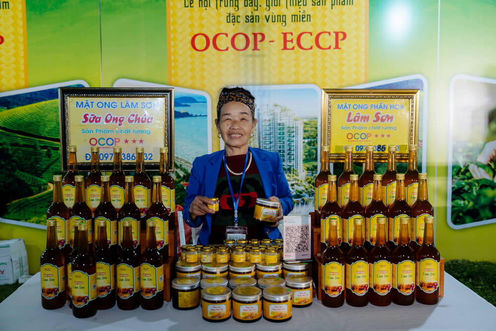 Lễ hội trưng bày, giới thiệu sản phẩm đặc sản vùng miền OCOP tại Eco Central Park