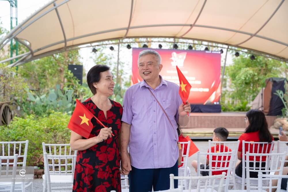 Tổ chức xem diễu hành – diễu binh Quốc khánh 2/9/2025 tại Eco Central Park